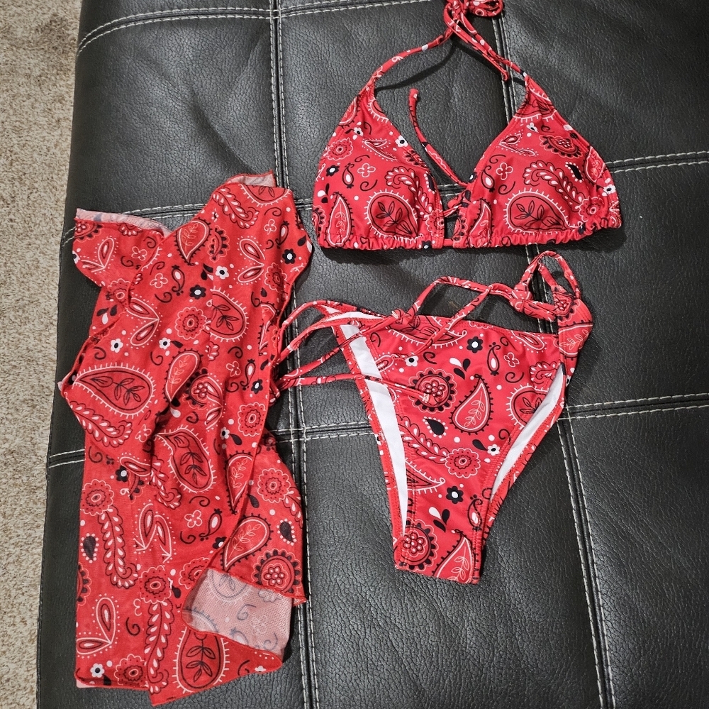 NWOT Red Paisley Print Halter Triangle Bathing Suit 3 Piece - Picture 2 of 3